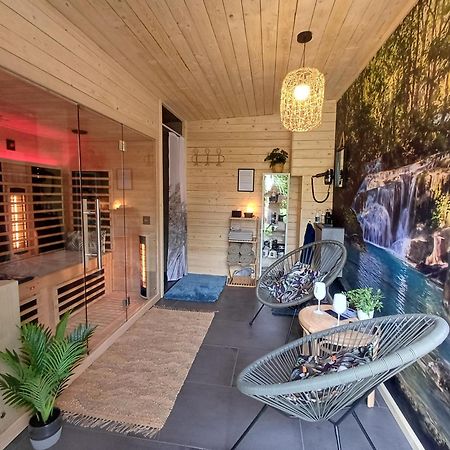 Entre Monts Et Collines B&B Et Spa En Option Екстериор снимка
