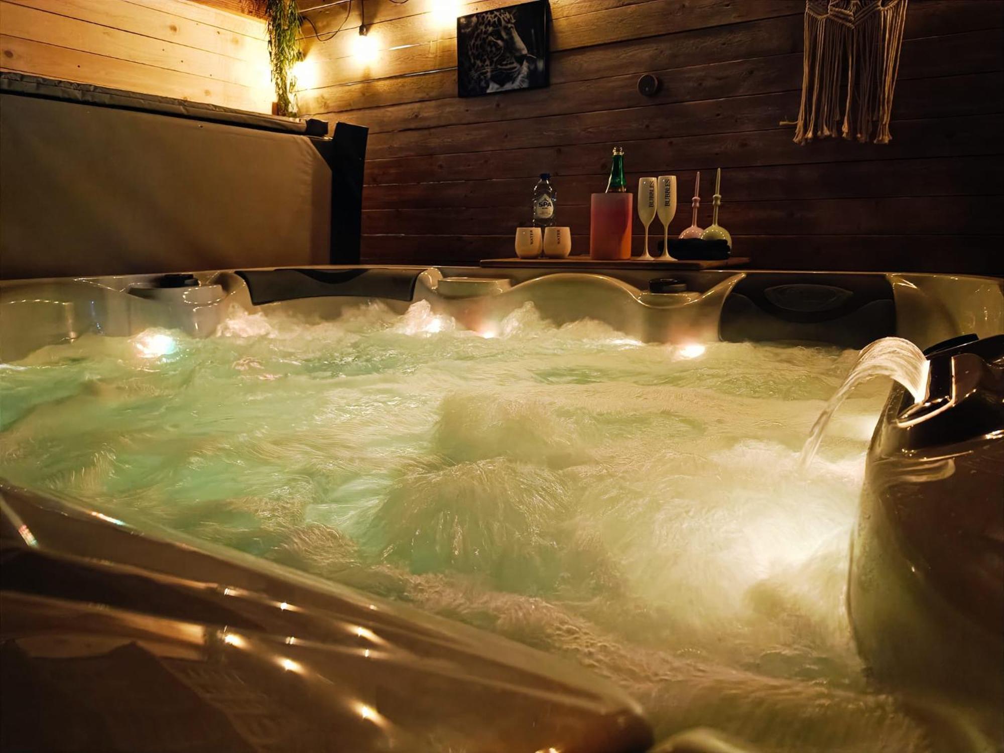 Entre Monts Et Collines B&B Et Spa En Option Екстериор снимка